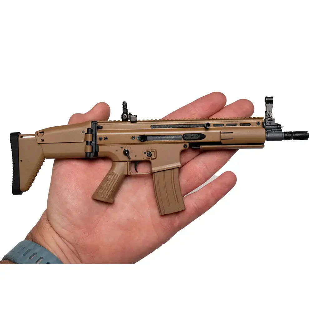 Goatguns - Mini SCAR - Replika Modell - TAN - Game-On.no