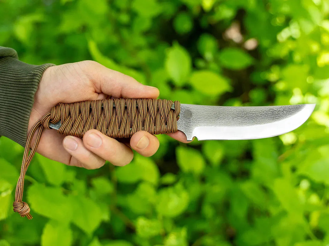 SNK1 Skeletonkniv med Lærslire - Bushcraft kniv D2 stål - Game-On.no
